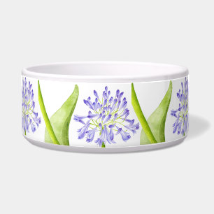 Écuelle Lily du Nil sur un bol de salades