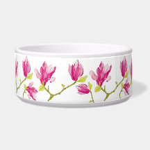 Tulip Magnolias sur un bol de salades