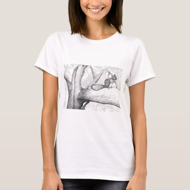 Écureuil féminin dans les arbres t-shirt imprimé (Devant)