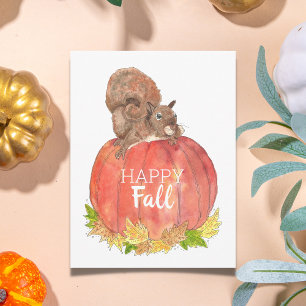 Écureuil joyeux d'automne sur une carte postale de