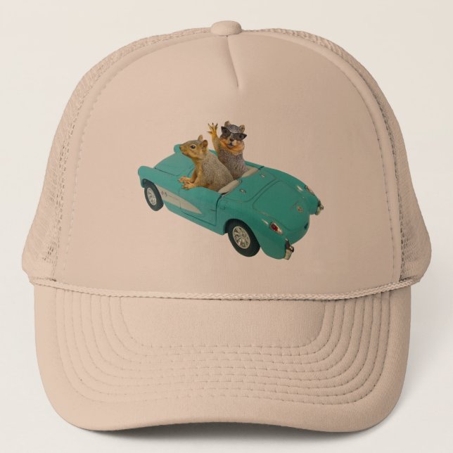 Écureuils dans le casquette de voiture (Devant)