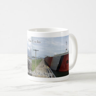 Edwin H. Gott dans la tasse Soo Locks
