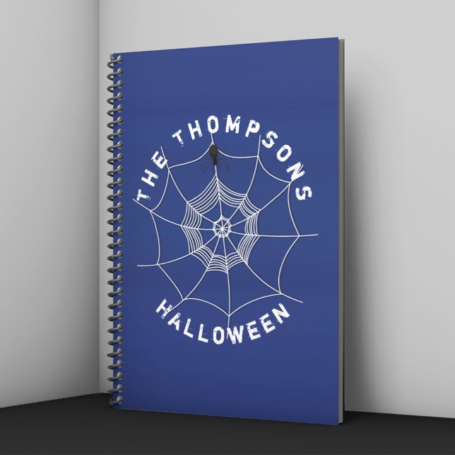 Éffrayant Spider dans le Carnet Web Spider (Blue Halloween notebook with spider web and spider design personalized with name.)
