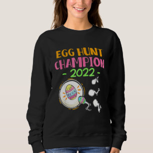 Egg Hunt Champion 2022 Easter Pregnancy Announceme Sweatshirt