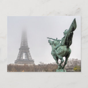 Eiffel Tower and Bir-hakeim bridge on a misty day Postcard