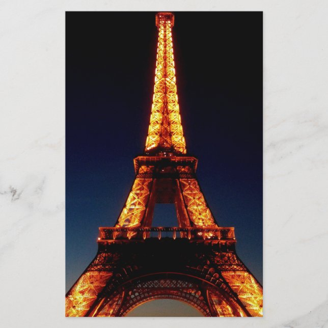 Eiffel tower in Paris (Front)