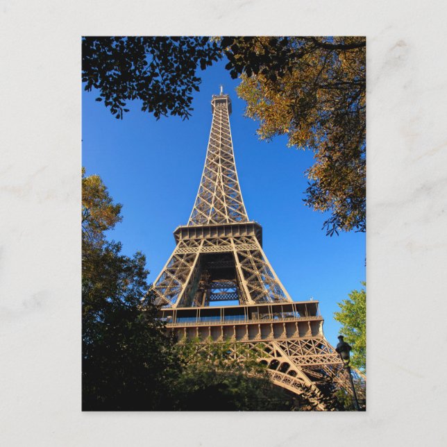 Eiffel tower of Paris in France Holiday Postcard (Front)