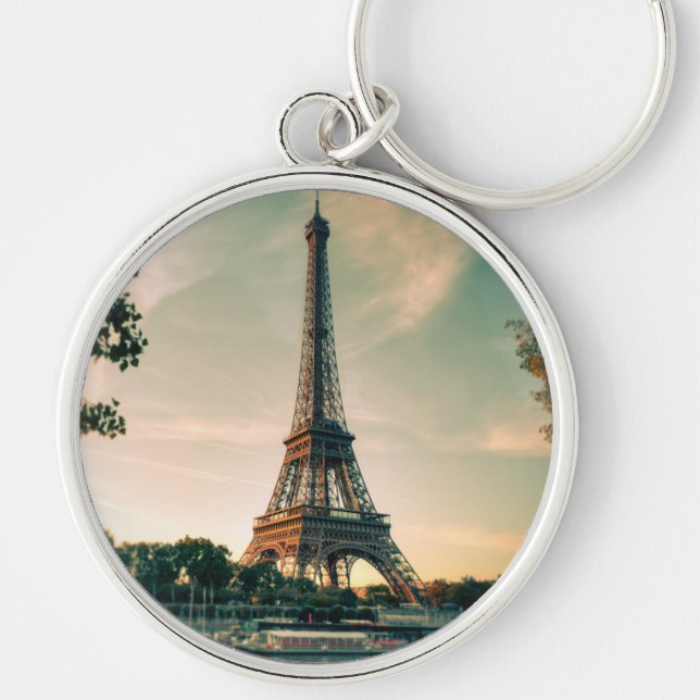 Eiffel tower throw pillow keychain (Front)