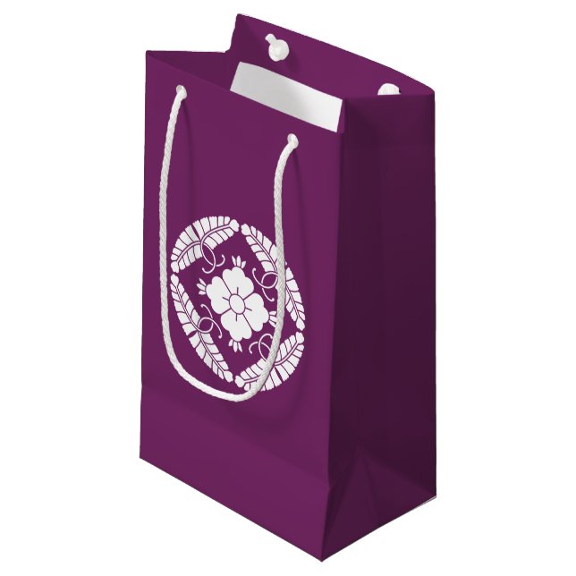 Eight wisterias small gift bag (Front Angled)