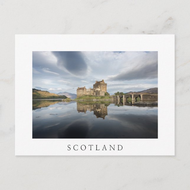 Eilean Donan Castle with reflection in Scotland Postcard (Front)