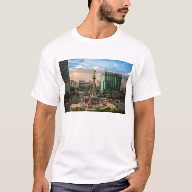 El Angel De Independencia T-Shirt (Front)