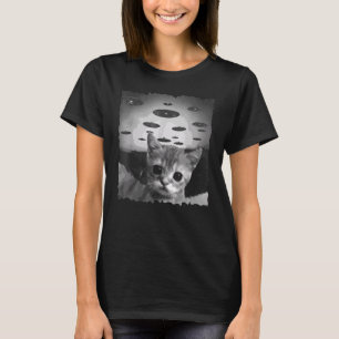 el gato Cat selfie with Alien UFO black and white T-Shirt
