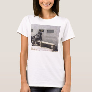 Eleanor Rigby Statue, Liverpool, UK. T-Shirt