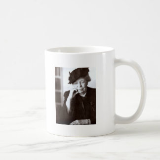 eleanor-roosevelt- No one can make Coffee Mug