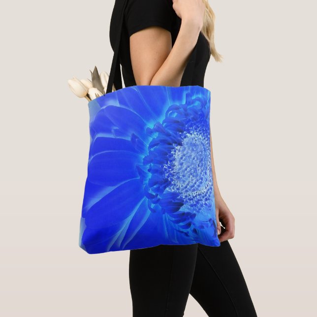 electric blue gerbera tote bag (Close Up)