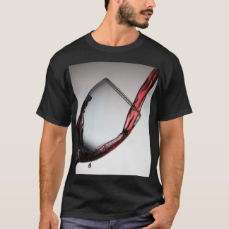 Elégance en mouvement T-Shirt : Pourvoi d'art vini