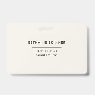 Élégant Badge de Nom en Typographie Serif Minimali