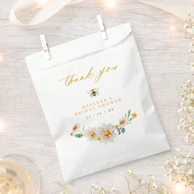 Elegant Bee and Daisies Bridal Shower Favour Favour Bag (Clipped)