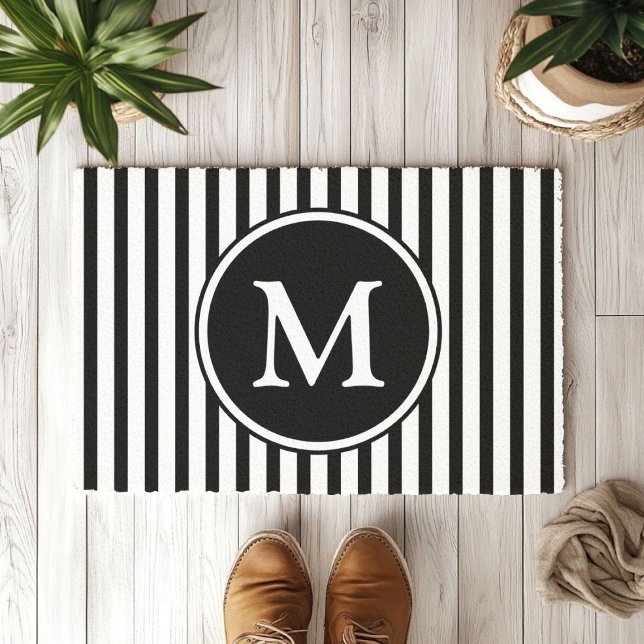 Elegant Black And White Monogram Doormat (Elegant Black And White Monogram Doormat)