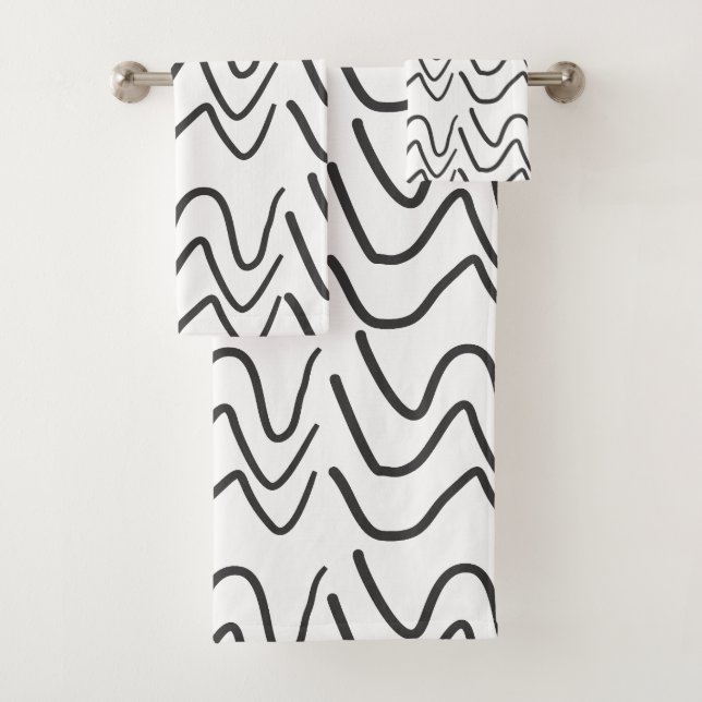 Elegant Black and White Wavy Stripe Pattern Bath Towel Set (Insitu)