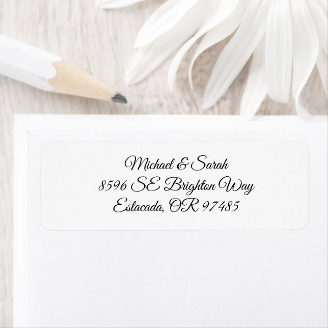 Elegant Black on White Return Address (En situation)