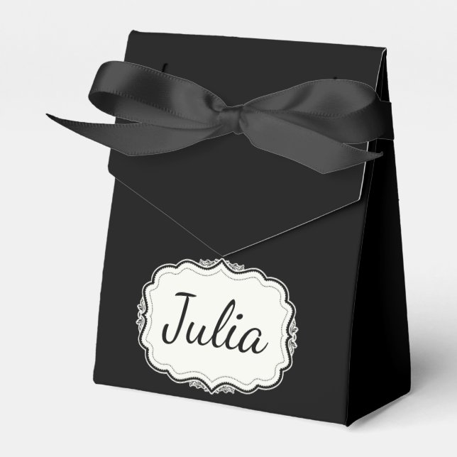 Elegant Black Scalloped Black Party Favor Box (Front Side)