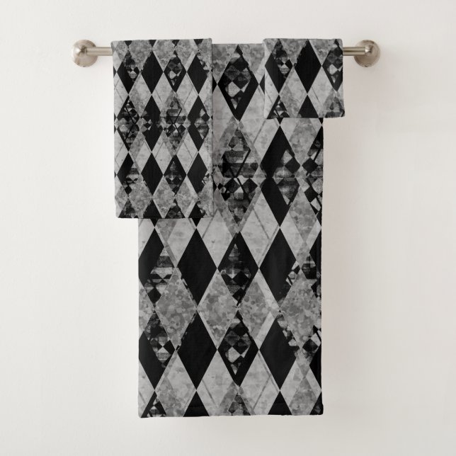 Elegant Black Silver Harlequin Bath Towel Set (Insitu)