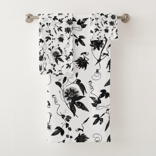 Elegant Black White Passion Flowers Pattern Bath Towel Set (Insitu)