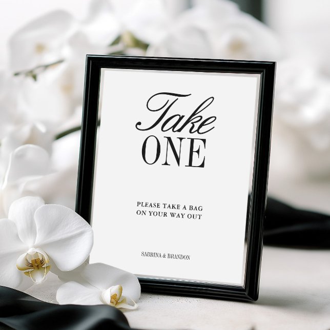 Elegant Black & White Wedding Favour Sign (Elegant Black & White Wedding Favor Sign)