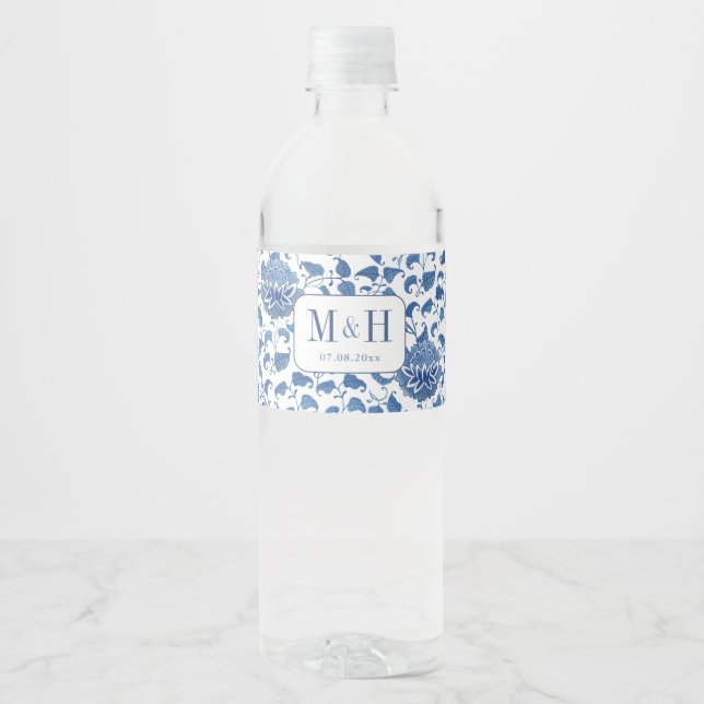Elegant Blue And White Chinoiserie Wedding Party Water Bottle Label (Front)