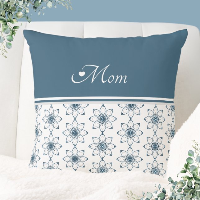 Elegant Blue Floral Design Throw Pillow (Elegant Blue Floral Design Throw Pillow)