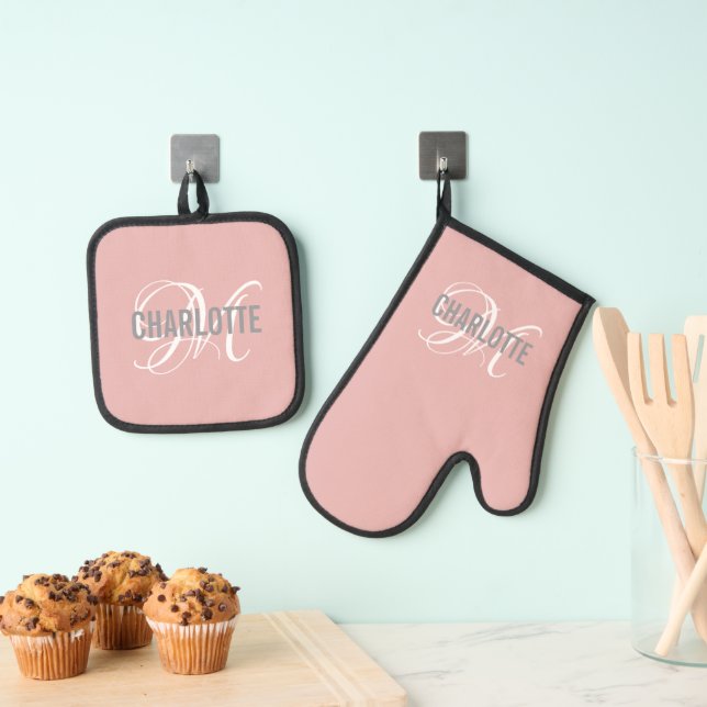 Elegant blush pink script monogram name oven mitt & pot holder set (Insitu(Hanging))