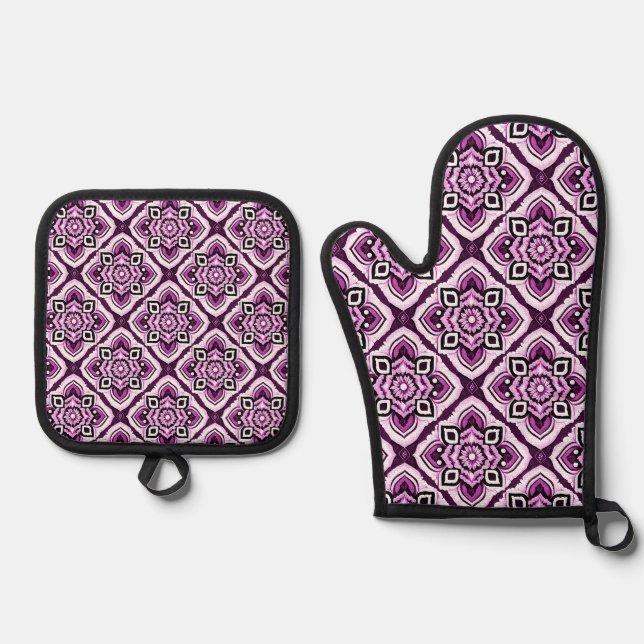 Elegant Boho Chic Mandala Floral Pattern Oven Mitt & Pot Holder Set (Front)