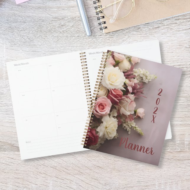 Élégant calendrier du bouquet de roses (Créateur téléchargé)