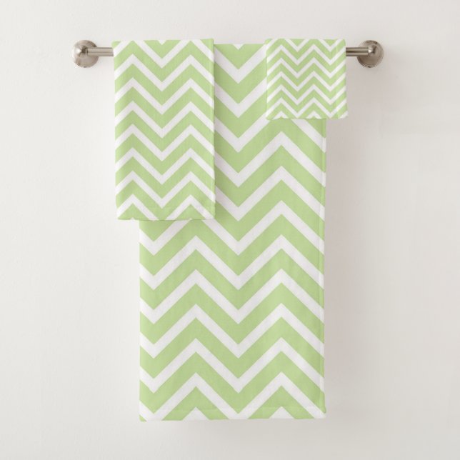 Elegant Chevron Pattern on Sage Green and White (En situation)