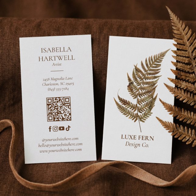 Elegant Chic Modern Luxury Botanical Fern Greenery Business Card (Elegant Chic Modern Luxury Botanical Fern Greenery Business Card)