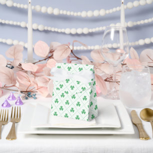 Elegant Clover Pattern Tent 4x2x5 Favor Box