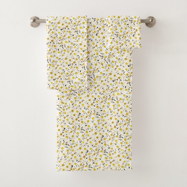 Elegant Daisies Yellow And White Trendy Template Bath Towel Set (Insitu)