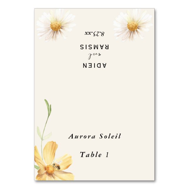 Elegant Daisy Wedding Foldable Place Card (Front)