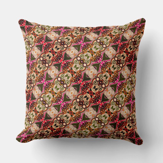 Elegant damask pattern throw pillow (Front)