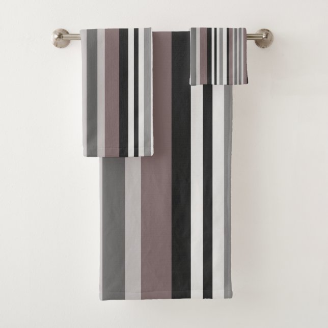 Elegant Earth Tones Brown Savannah Stripes Pattern Bath Towel Set (Insitu)