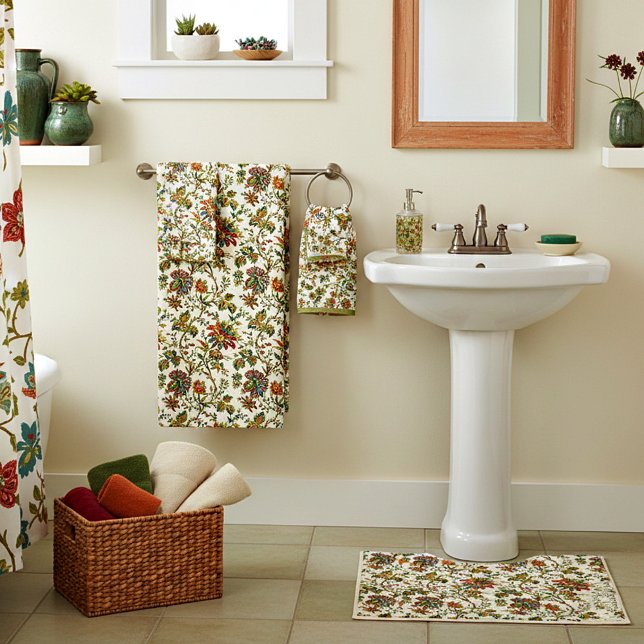 Elegant fall floral pattern  bath towel set (Creator Uploaded)