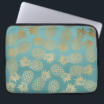 elegant faux gold tropical pineapple pattern laptop sleeve<br><div class="desc">Trendy and stylish faux gold pineapple pattern. You may customize the background colour.</div>