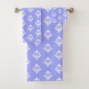 Elegant Floral Pattern in Light Blue and White Bath Towel Set