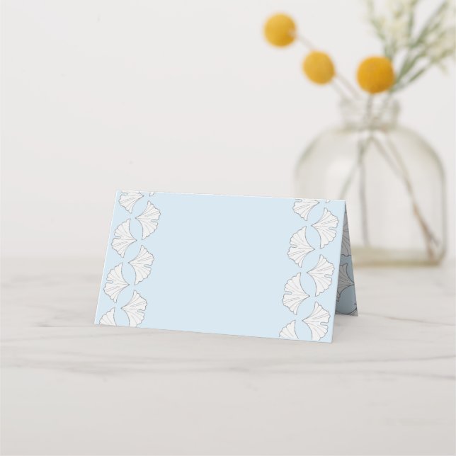 Elegant ginkgo leaves with custom background colou place card (Front)