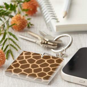 Elegant Giraffe Pattern Keychain Stylish Charm