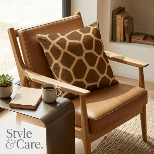 Elegant Giraffe Pattern Premium Quality Square Throw Pillow