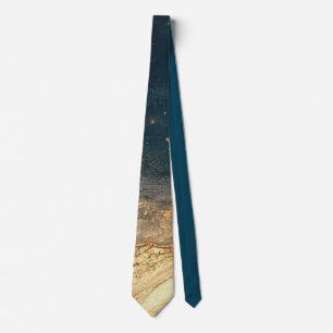 Elegant Gold Accent Tie / Cravate élégante
