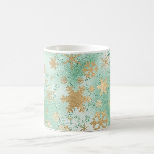 Elegant Green & Gold Christmas Snowflake Pattern Coffee Mug (Center)