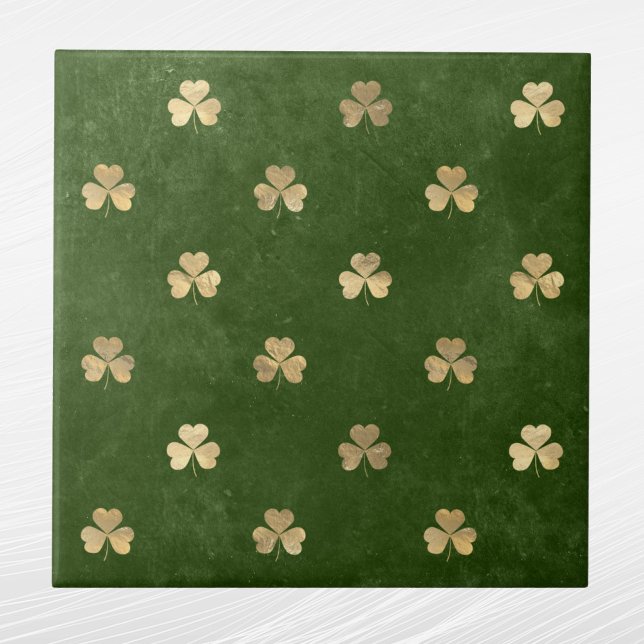 Elegant Green Gold Shamrock Tile (Creator Uploaded)